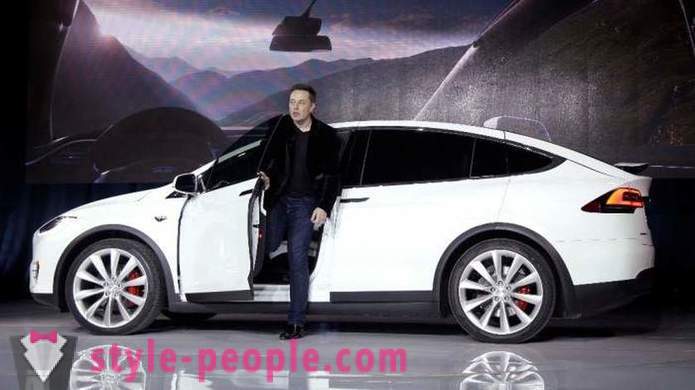 Autá z garáže Elon Musk