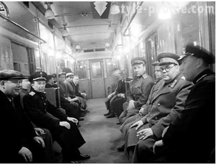 Moskva Metro, ktorá sa stala domovom pre mnohých počas vojny