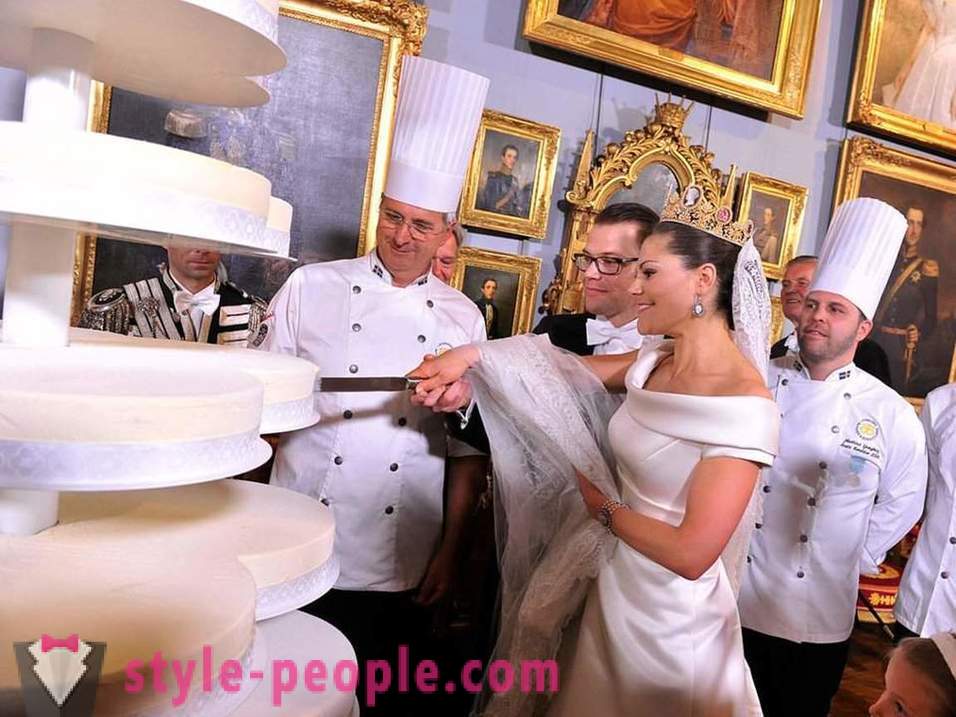 Výber štrajkujúci kráľovskej svadobné torty