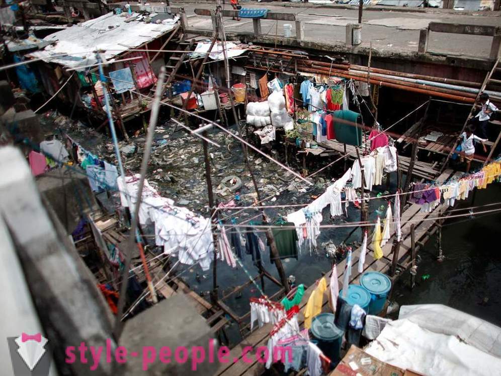 Slumoch Manila vtáčej perspektívy
