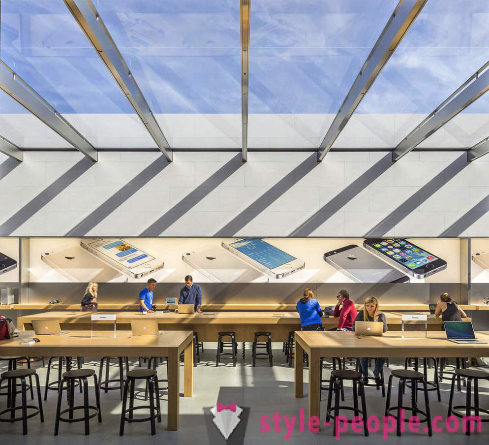 Apple Architecture v Kalifornii