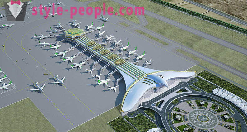 Turkménsko otvoril na letisku v podobe letiaceho sokola