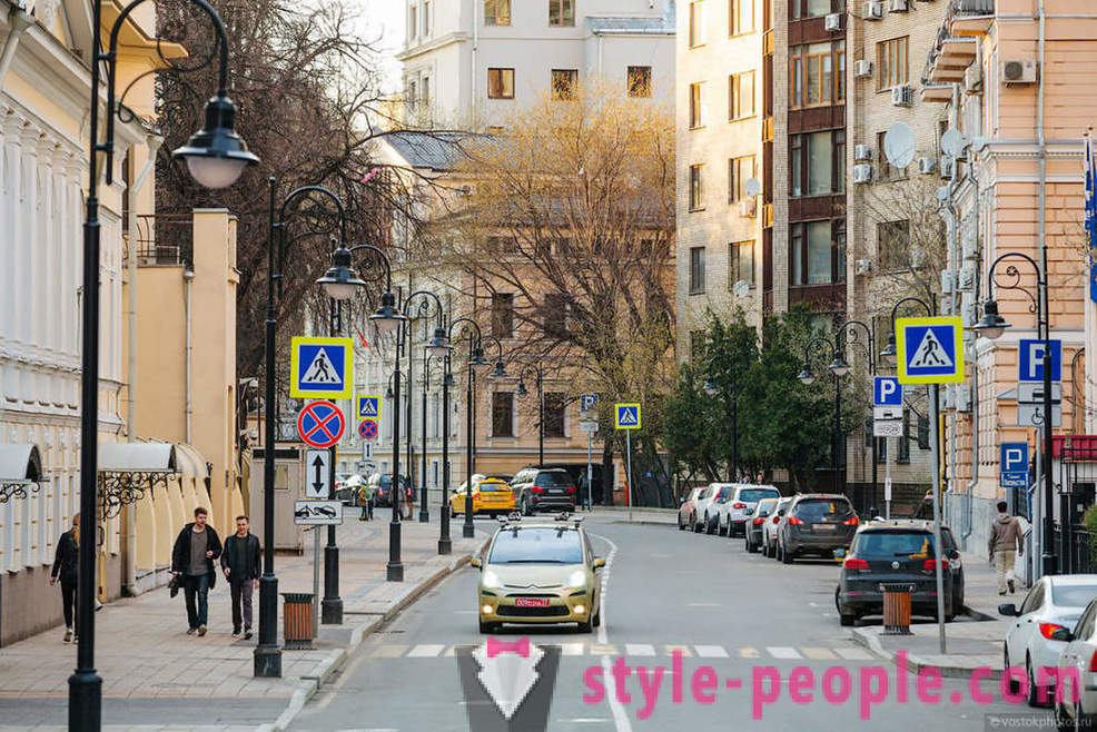 Nové ulice Moskvy o rok neskôr