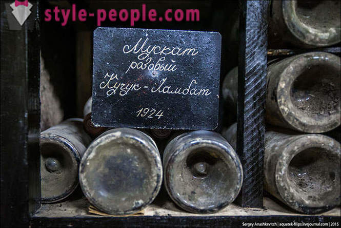 Slávny kolekcia vín Massandra