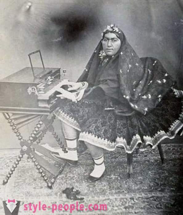 Pozrite sa teda jedinečnou žena iránsky Shah