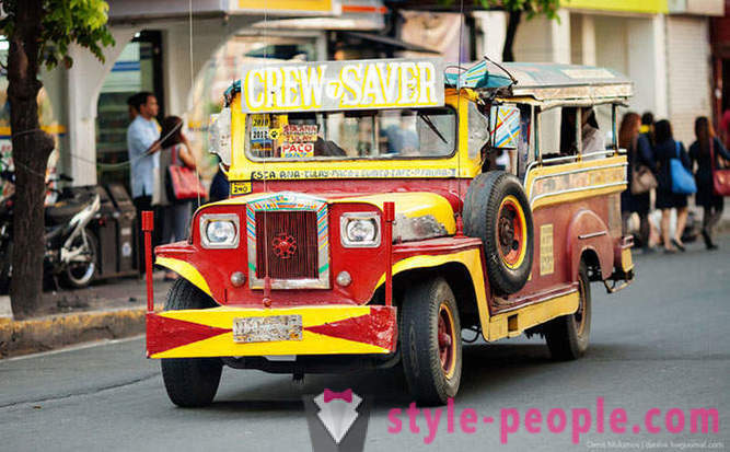 Bright Filipínsky jeepney