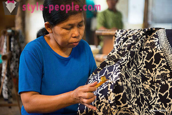 Ako vyrobiť batikovania v Indonézii