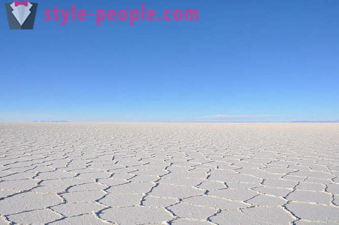 Putovanie po najväčších svetových soľnej púšte