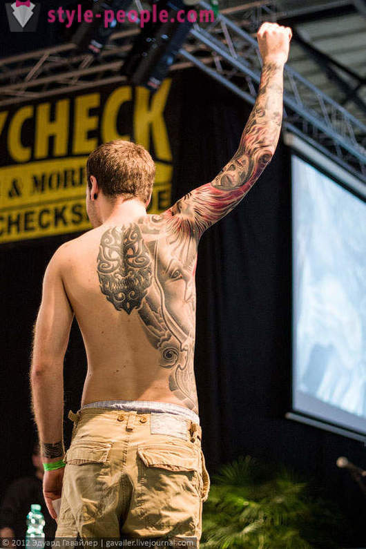 Tetovanie na medzinárodnej konferencii v Berlíne