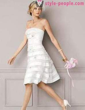 Čipkované biele šaty krátke