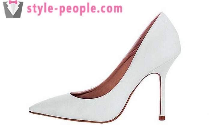 Biele topánky pre módy