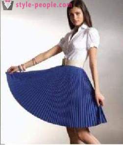 Trend sezóny: skladaná sukňa