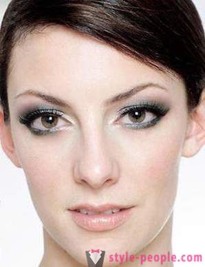 Ak chcete byť vždy krásne: make-up pre malé oči